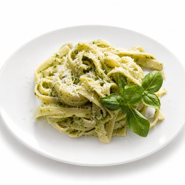 Fettuccine Con Il Pesto.